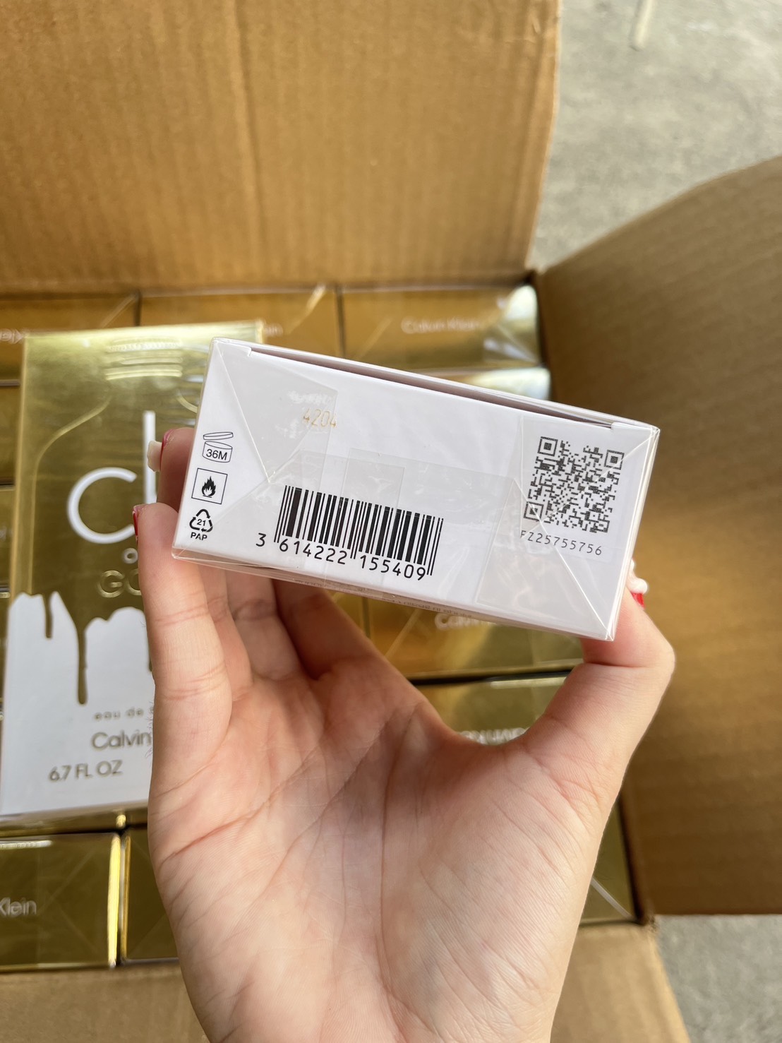 Calvin Klein CK One Gold Eau De Toilette 200ml. ของแท้ (1กล่อง)
