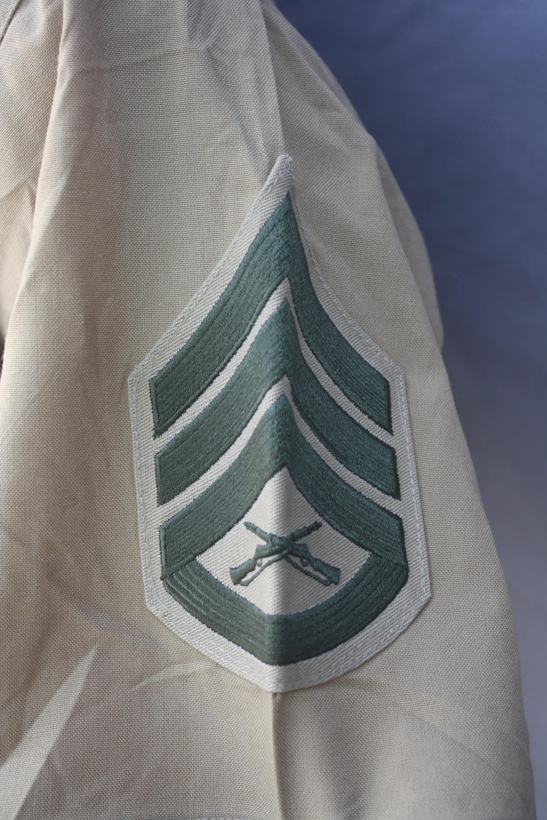 เสื้อทหารสหรัฐ สีกากี USMC
