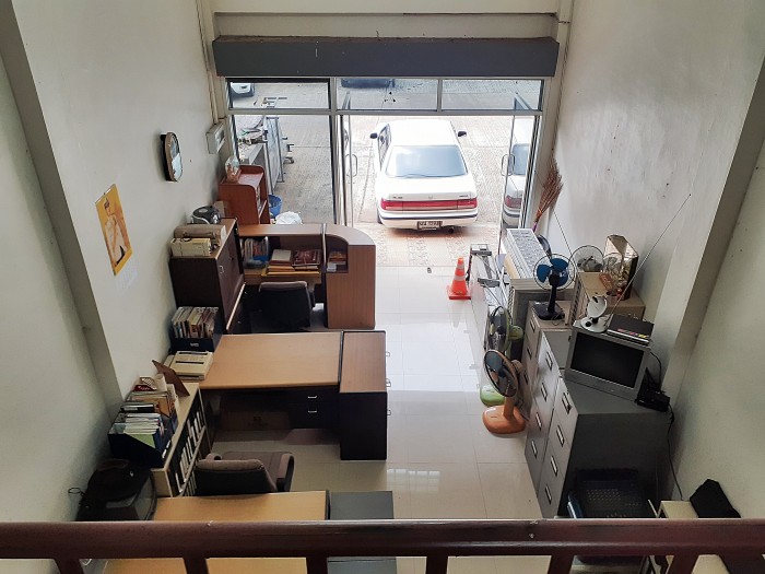 ขายอาคารพาณิชย์ ม.เอสดี / ถ.เศรษฐกิจ ต.นาดี อ.เมือง สมุทรสาคร / พื้นที่ 3.5 ชั้น 18 ตารางวา