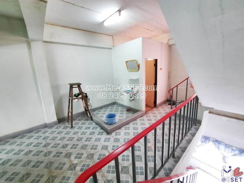 ขายอาคารพาณิชย์ โซนสหพร ศาลายา เชื่อมมหาสวัสดิ์ พุทธมณฑล ใกล้ซอยตั้งสิน แมคโคร ม.มหิดล ศูนย์การแพทย์กาญจนาฯ : ในตลาดใหม่ ศาลายา : 3.5 ชั้น 19 ตารางวา