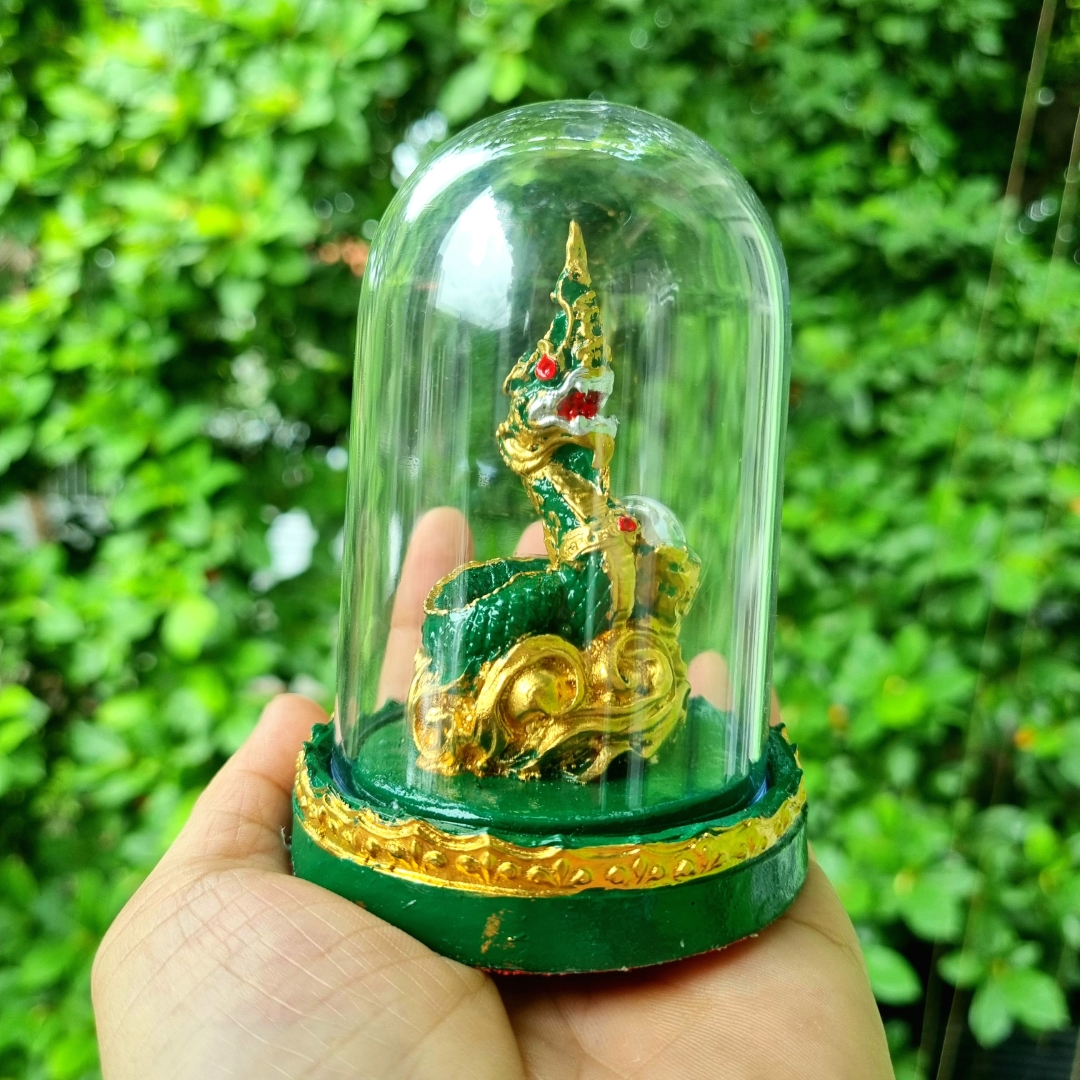 ครอบแก้ว พญานาค พร้อมลูกแก้ว เสริมโชคลาภ มี 5 สี เขียว ขาว ทอง แดง ดำบูชาหน้ารถ โต๊ะทำงาน ในร้านค้า หิ้ง +แถมฟรีผ้ายันต์ สำเนา