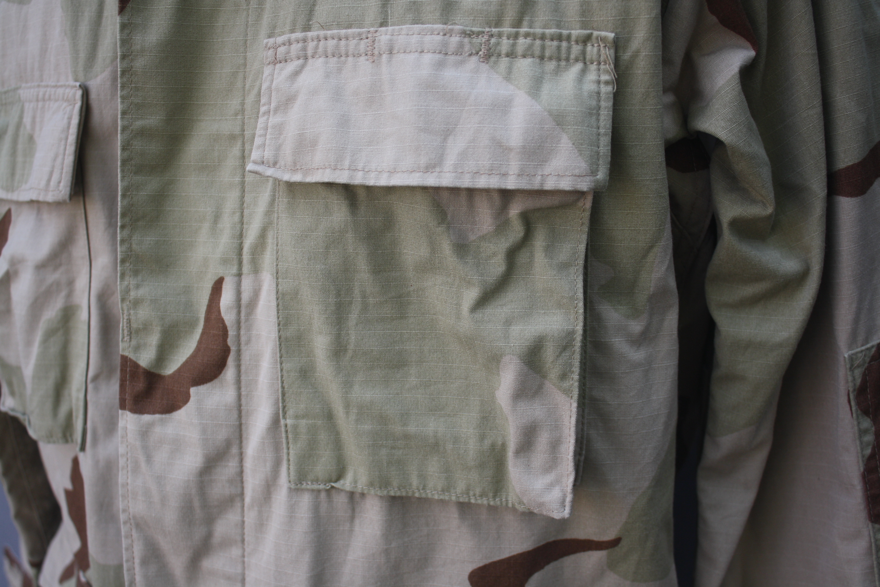 เสื้อทหาร สหรัฐลายพรางสามสีทะเลทราย