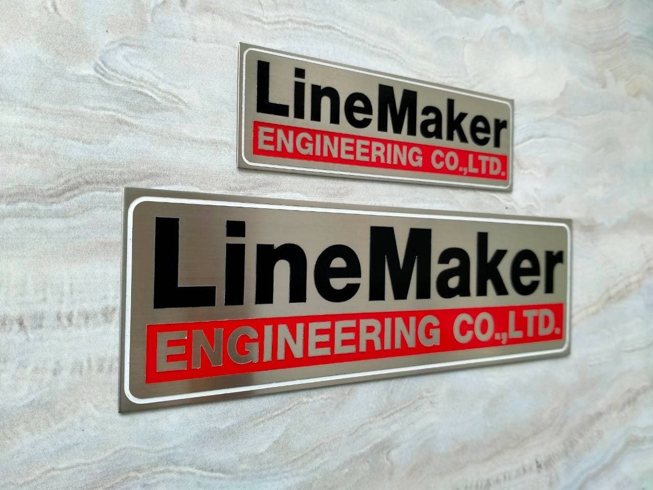 ป้ายสแตนเลสกัดกรด - LineMaker จำนวน 50 ชิ้น