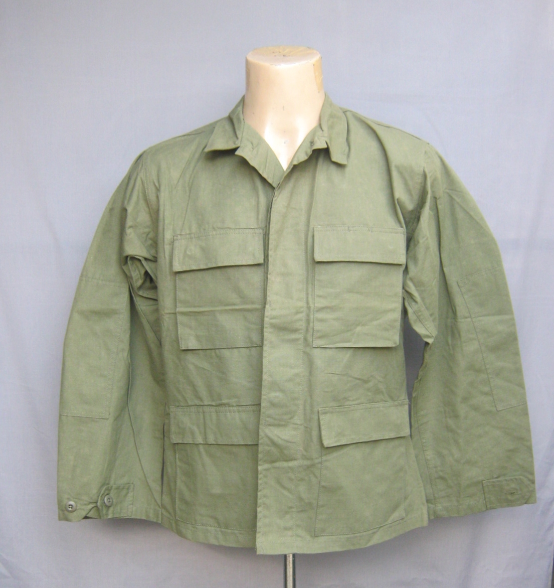 ขายแล้ว เสื้อกระเป๋าตรง the Illinois National Guard 1996