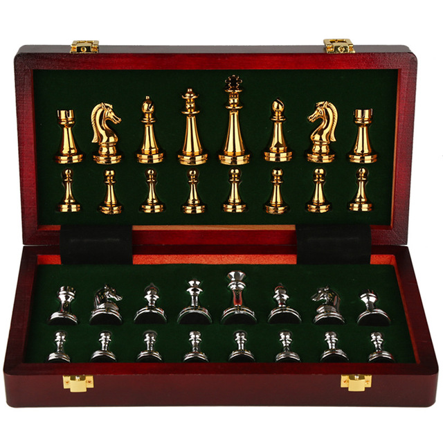 ชุดหมากรุกสากลไม้พับ (ตัวZinc Alloy สีgold & silver) Wooden Chess Set