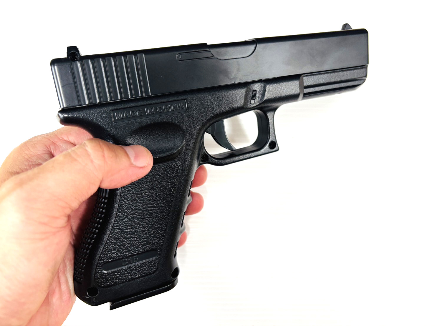 ปืนอัดลมสั้น รุ่น Glock17 โลหะ ระบบชักยิงทีละนัด