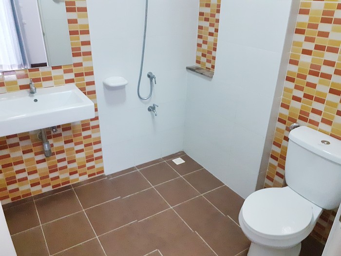 ขายทาวน์เฮ้าส์ ม.บ้านฟ้ากรีนเนอรี่ ปิ่นเกล้า สาย 5 ถ.บรมราชชนนี ต.บางเตย อ.สามพราน นครปฐม ใกล้เซ็นทรัลศาลายา / พื้นที่ 2 ชั้น 20 ตารางวา