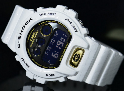 Casio G-Shock นาฬิกาข้อมือผู้ชาย รุ่น DW-6900CR-7