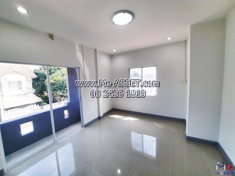 ขายทาวน์เฮ้าส์หลังริม รีโนเวทใหม่ ย่าน ท่าข้าม28 เทียนทะเล7 สะแกงาม บางขุนเทียน พระรามสอง : ม.พิศาล ท่าข้าม28 เฟส 7 : 2 ชั้น 31.3 ตร.วา