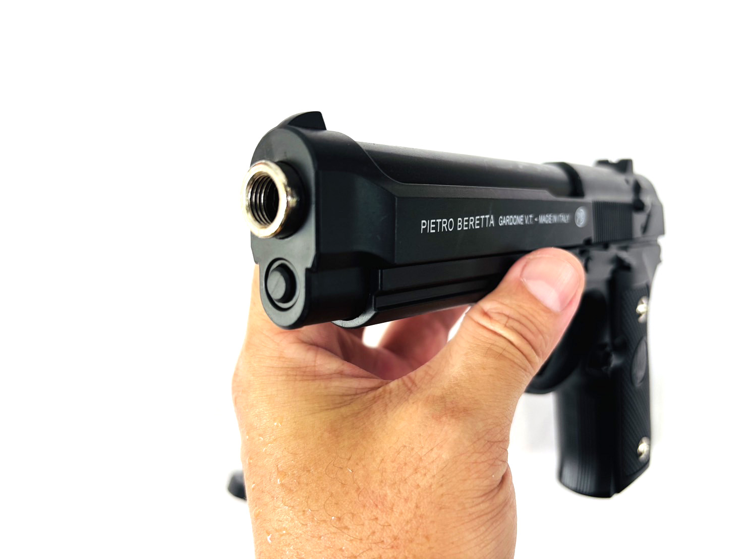 ปืนอัดลมสั้น รุ่น Beretta ระบบชักยิงทีละนัด
