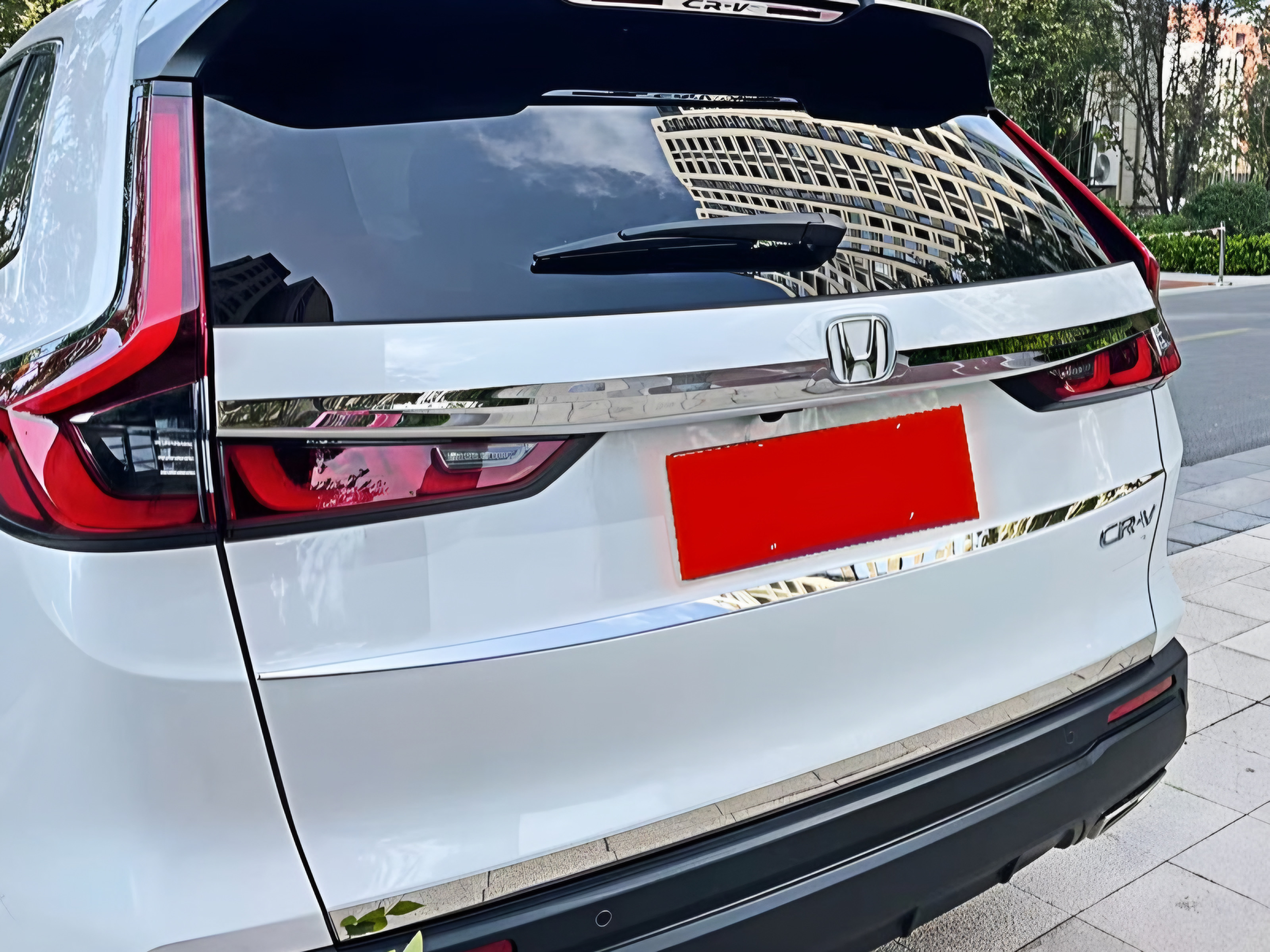 ชุดตกแต่งฝาท้ายคิ้วโครเมียม คิ้วฝาท้าย Honda CR-V G6