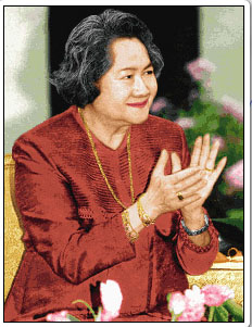 พระพี่นางฯ