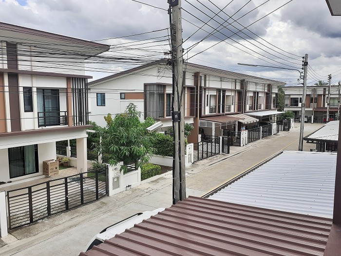 ขายทาวน์เฮ้าส์ ม.บ้านฟ้ากรีนเนอรี่ ปิ่นเกล้า สาย 5 ถ.บรมราชชนนี ต.บางเตย อ.สามพราน นครปฐม ใกล้เซ็นทรัลศาลายา / พื้นที่ 2 ชั้น 20 ตารางวา