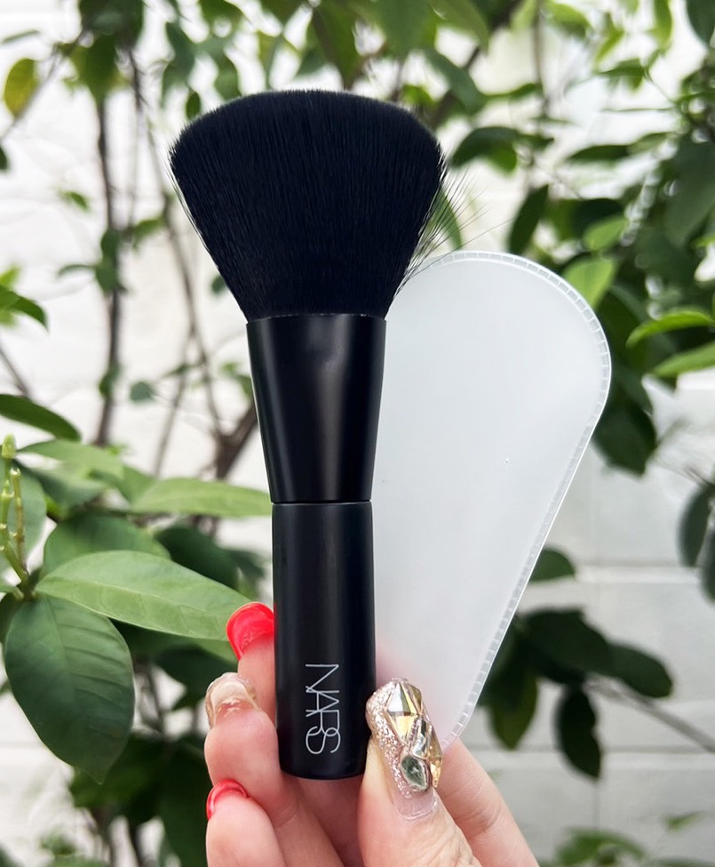 Nars Powder Brush 12cm. แปรงแต่งหน้า
