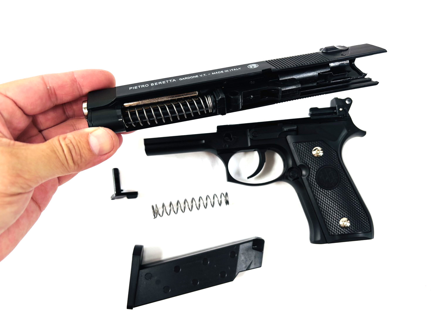 ปืนอัดลมสั้น รุ่น Beretta ระบบชักยิงทีละนัด