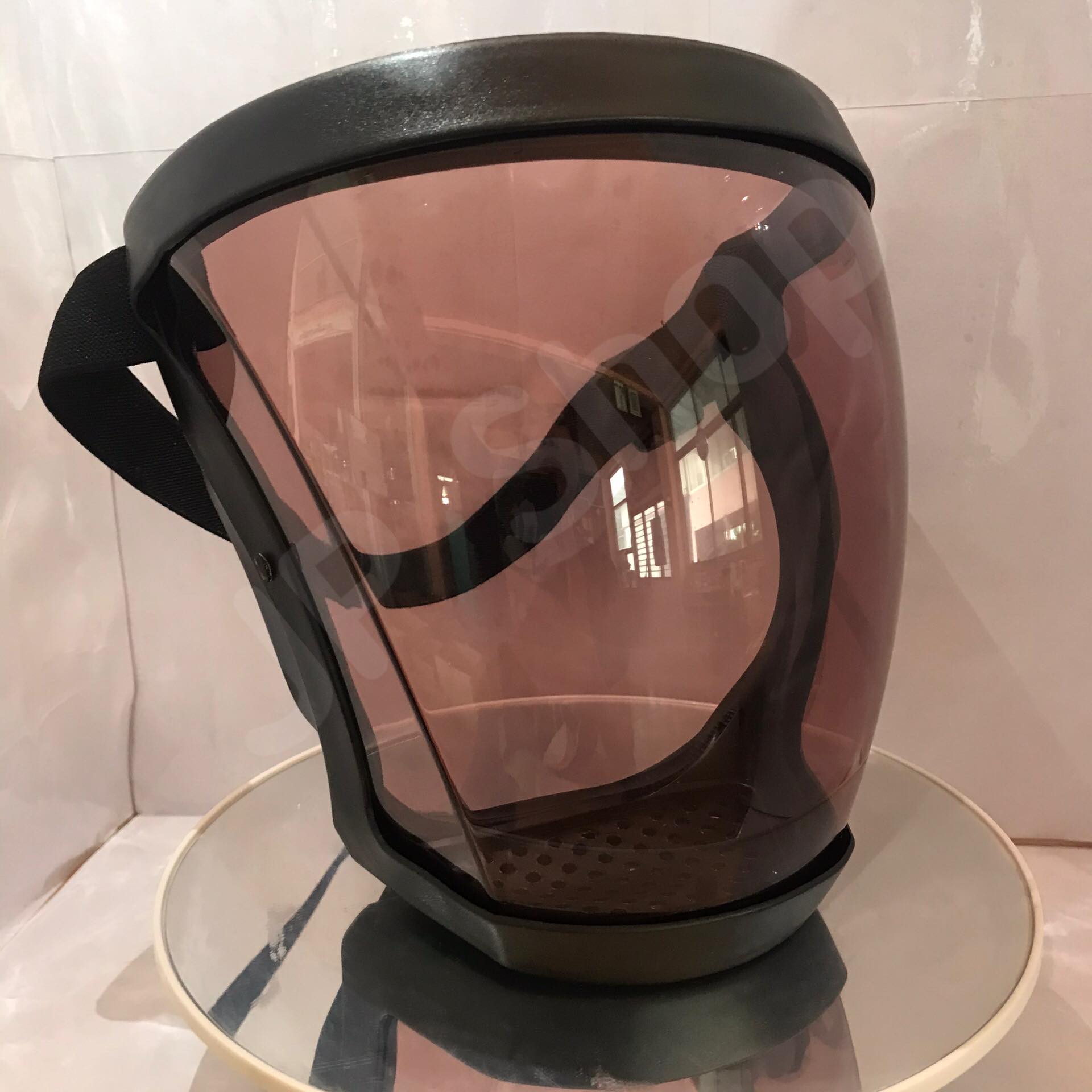 face shield เฟสชิวหน้ากากสีชา ใส่สบาย ไม่อึดอัด หายใจสะดวก ปิดได้ทั้งหน้า ปลอดภัย สนใจสั่งซื้อเลย #01250