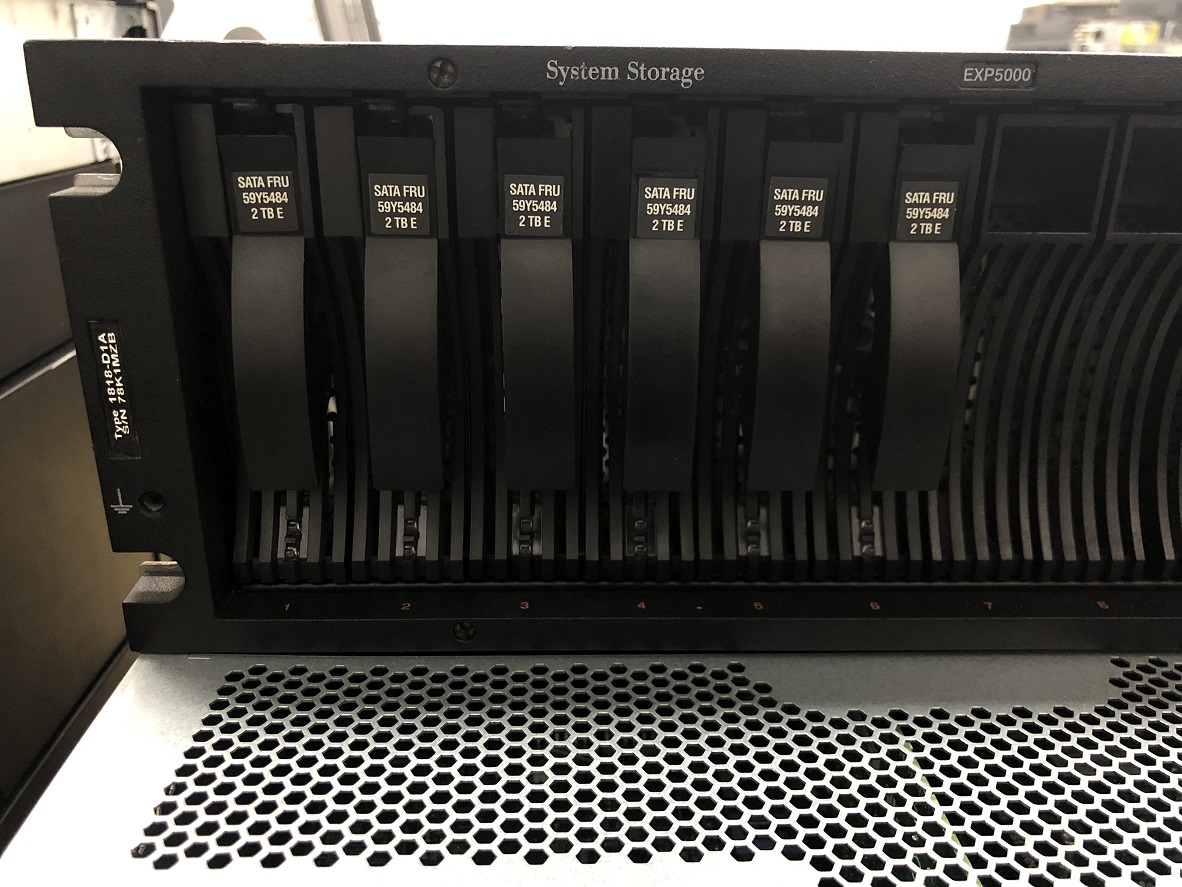 IBM 1814-D1A EXP5000 Storage Expansion Unit (46C8815)