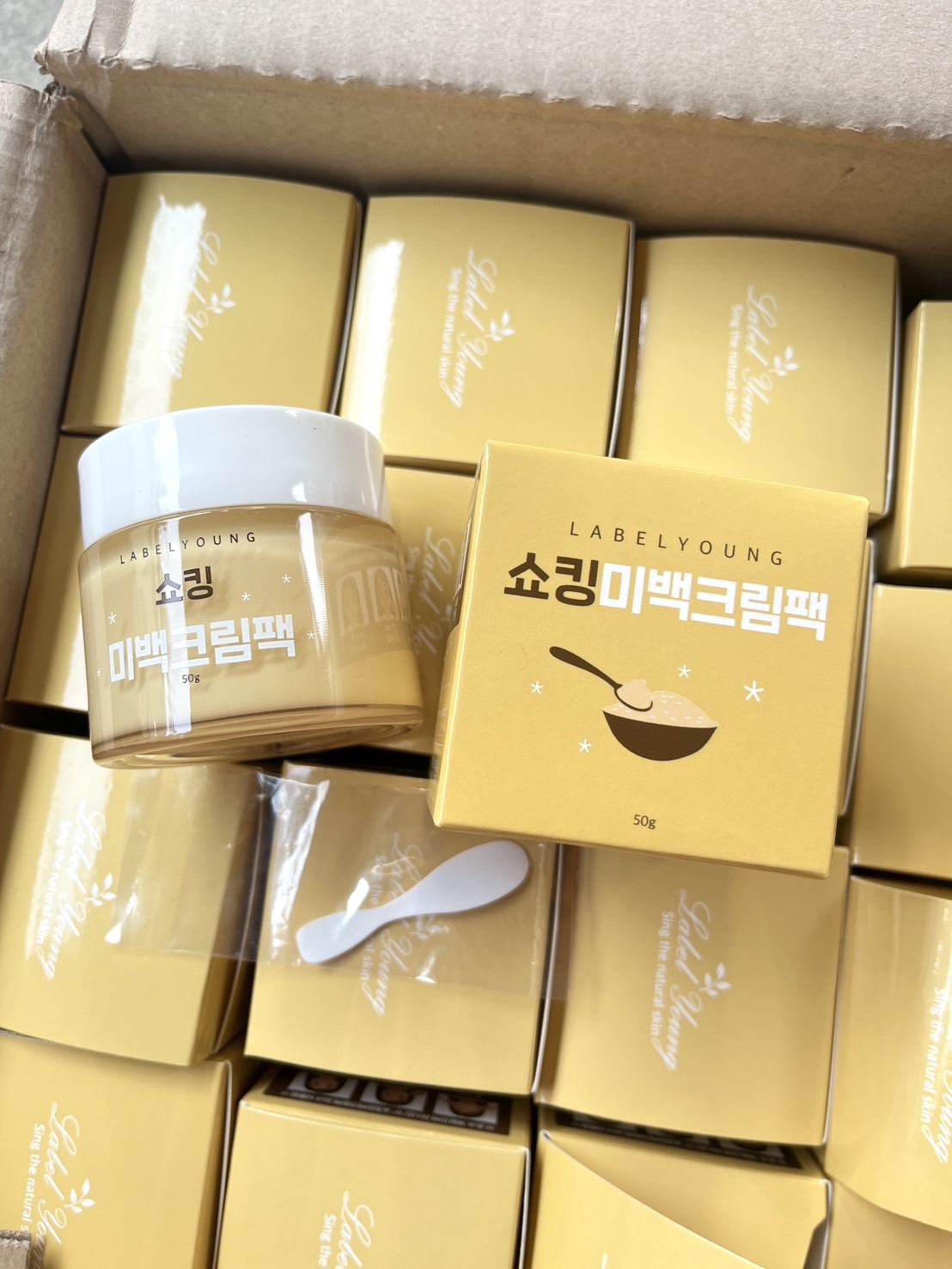 Label Young Shocking Whitening Cream Pack 50g. ครีมน้ำนมสูตรใหม่ 2025
