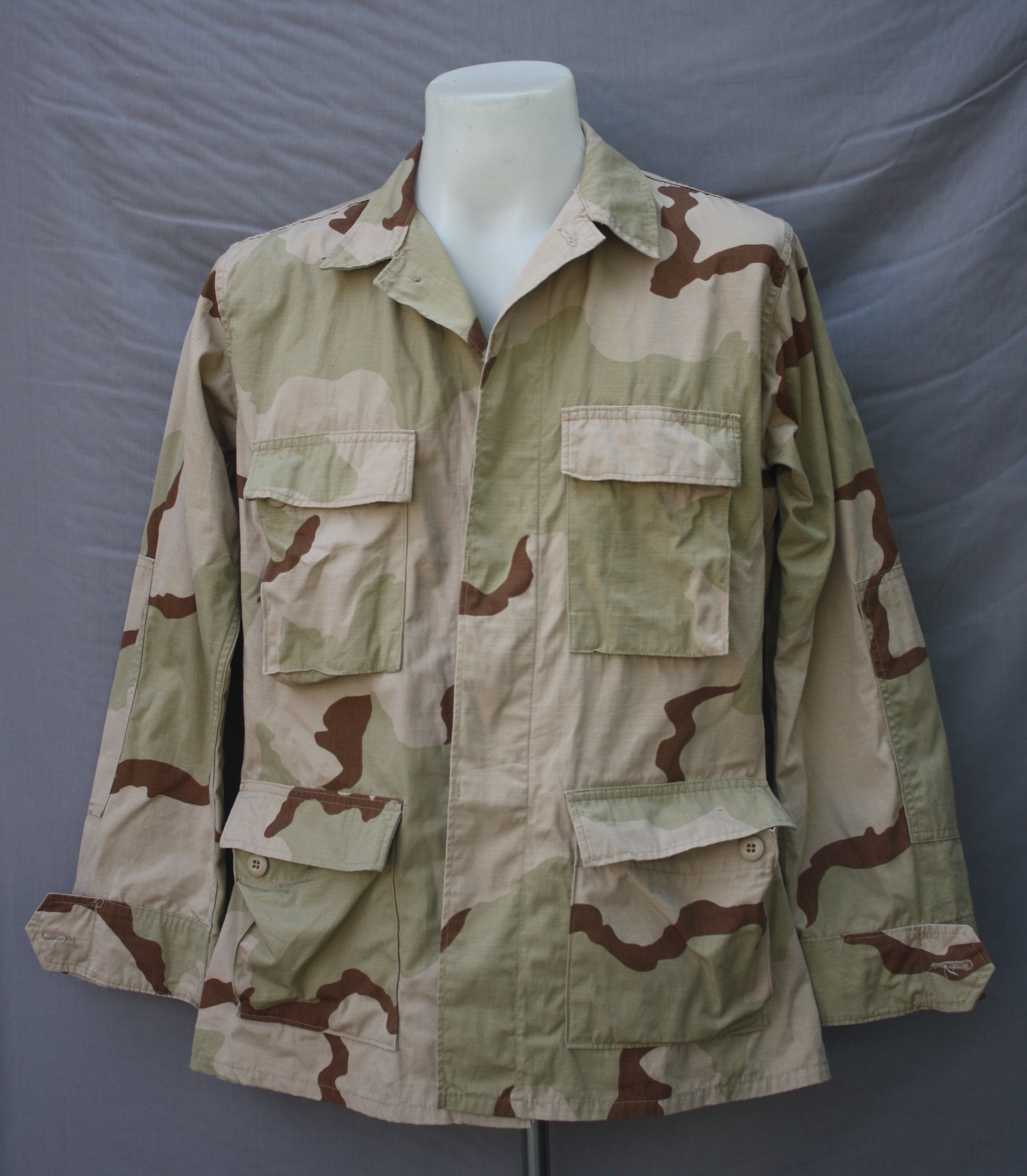 เสื้อทหาร สหรัฐลายพรางสามสีทะเลทราย