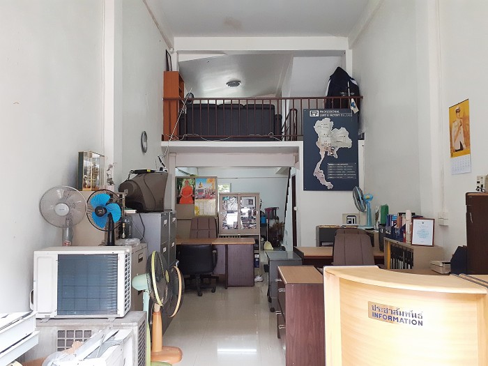 ขายอาคารพาณิชย์ ม.เอสดี / ถ.เศรษฐกิจ ต.นาดี อ.เมือง สมุทรสาคร / พื้นที่ 3.5 ชั้น 18 ตารางวา