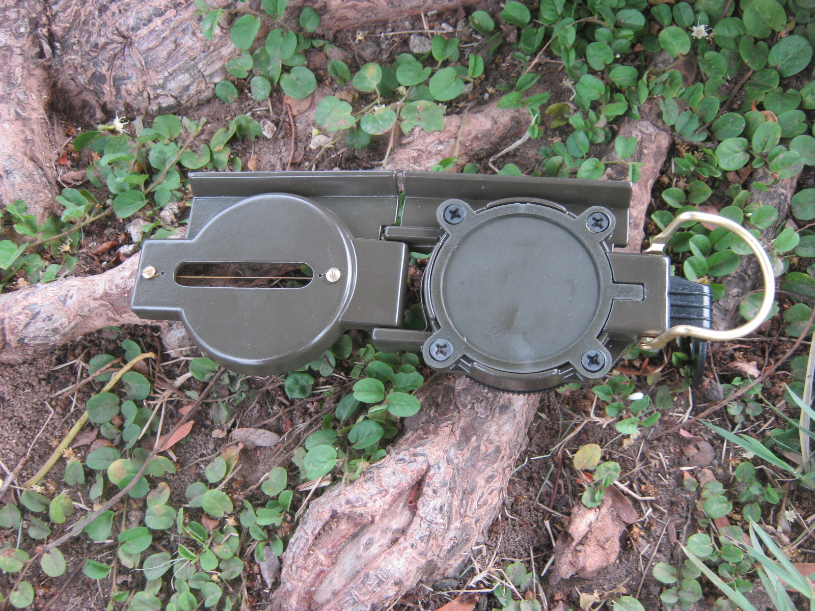 NEWM02 เข็มทิศเดินป่าตัวเรือนโลหะผสม สินค้าหมดรอสั่งเพิ่ม