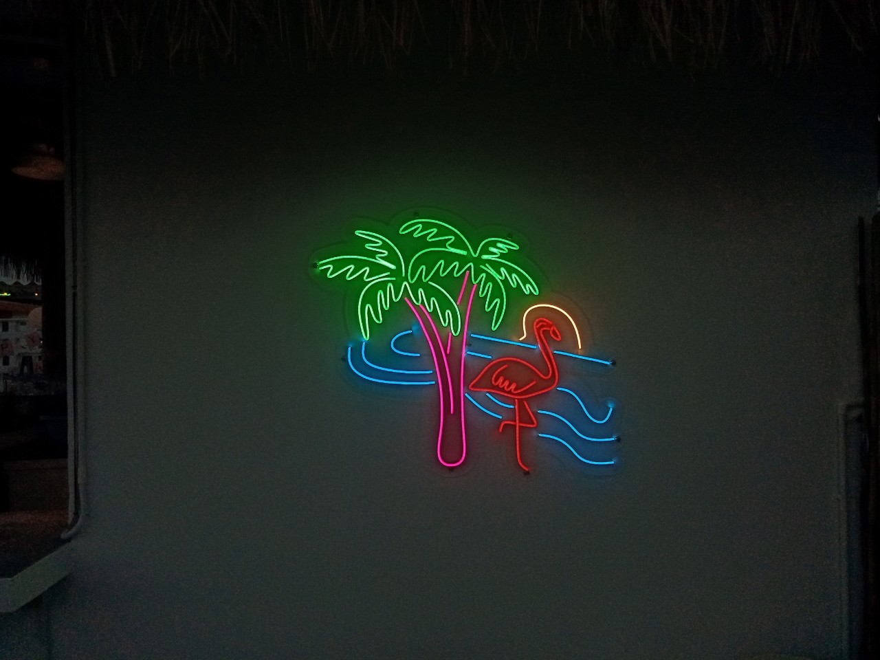 ไฟนีออน เฟค