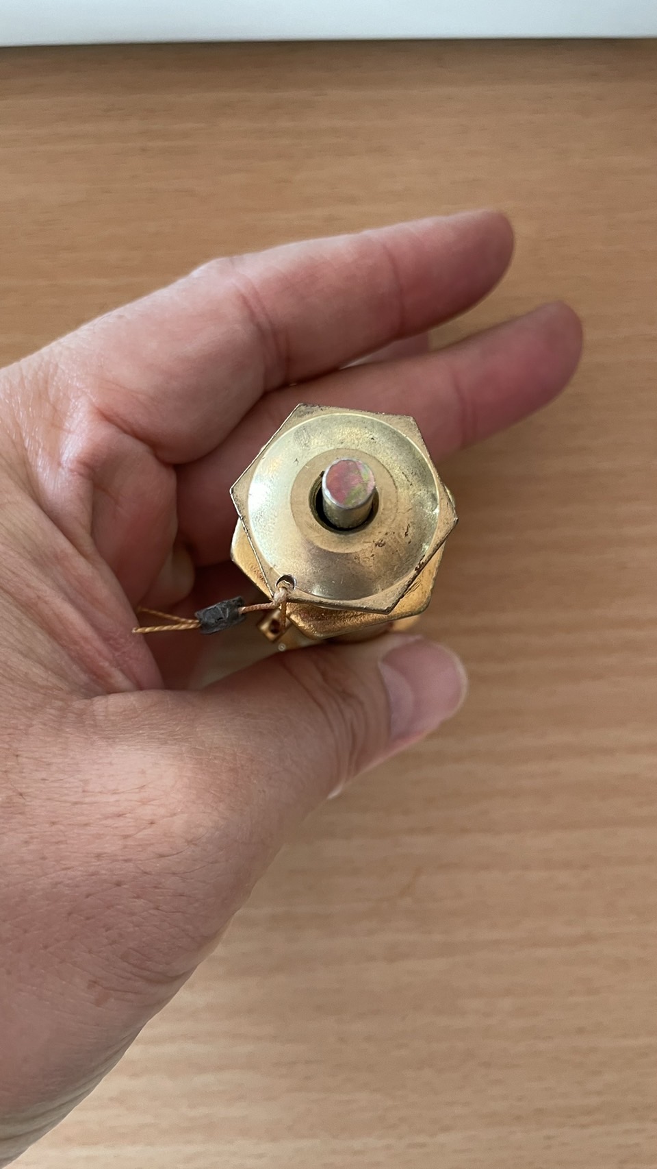 เซฟตี้วาล์ว โปโลลม ปั๊มลม เกลียวนอกNPT 1 นิ้วและ 6 หุน วัสดุทองเหลือง