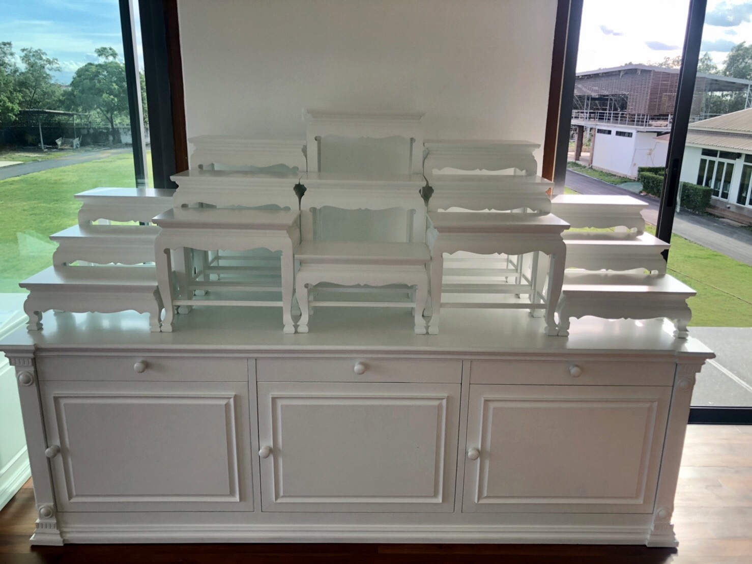 ตู้พระพร้อมโต๊ะหมู่ 15 หน้า 8