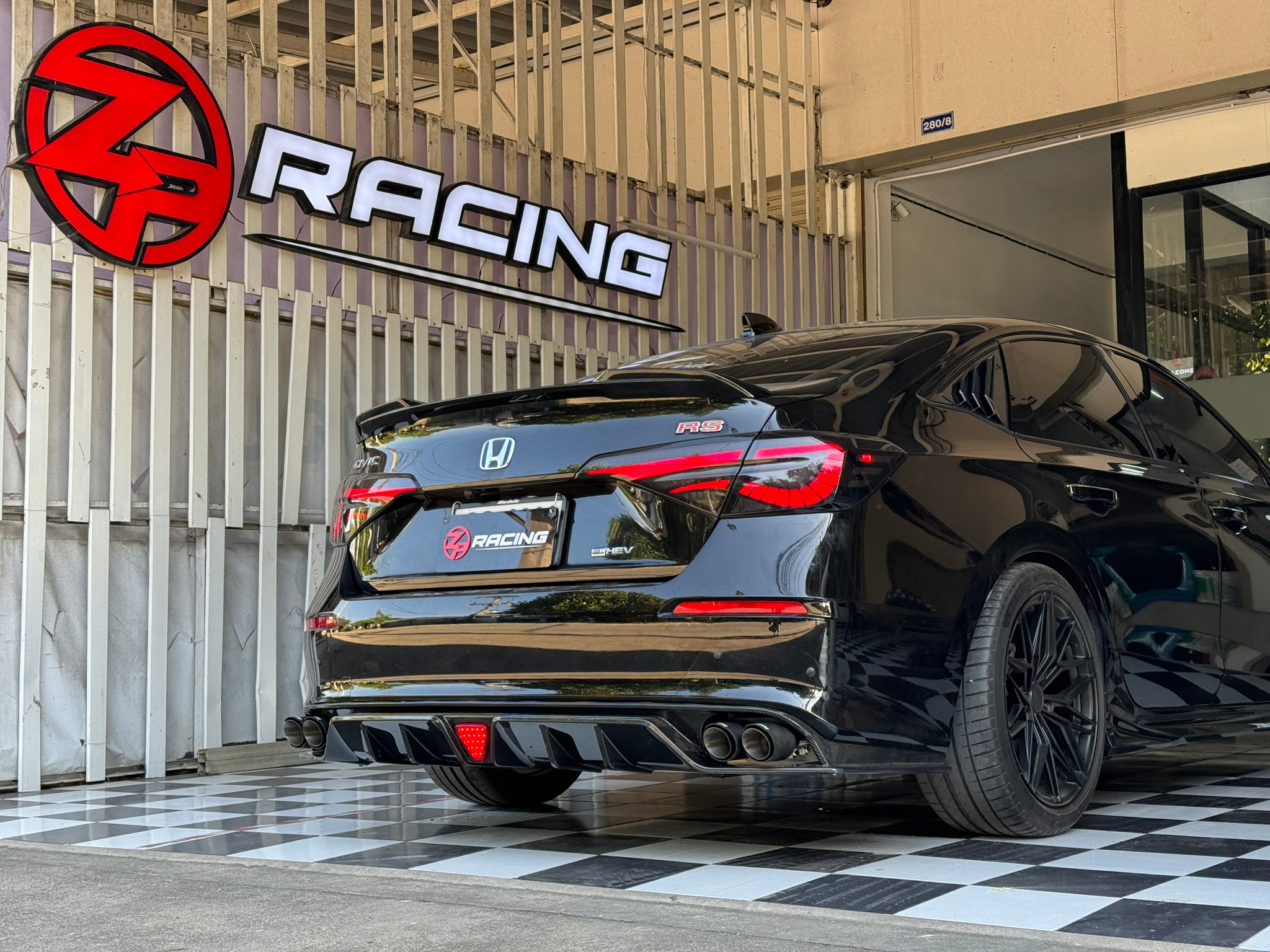 ชุดลิ้นหลัง ดิฟฟิวเซอร์ท่อคู่ Civic FE e:HEV/TURBO รุ่น FE180