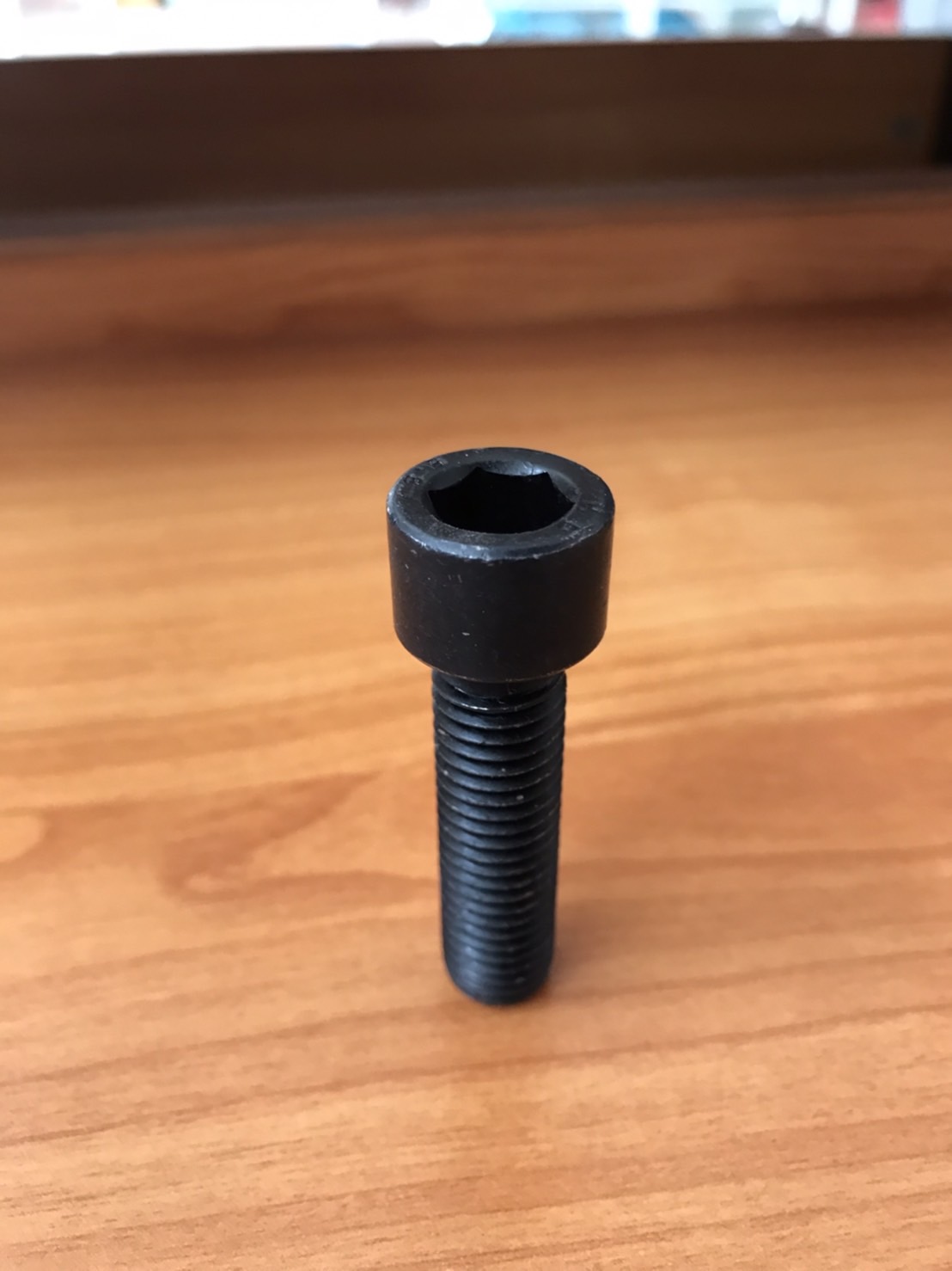 สกรูหัวจมดำ M12 เกลียว 1.75 มิล ยาว 45 มม.( Black Socket Head Screw M12 Thread 1.75mm Length 45mm)#000010