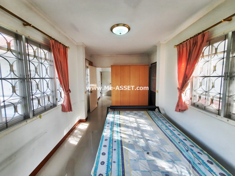 ขายบ้านเดี่ยว ม.วรารมย์ เฟส2 ถ.เพชรกษม 81 แขวงบางบอน เขตบางบอน กรุงเทพ / พื้นที่ 2 ชั้น 53 ตารางวา