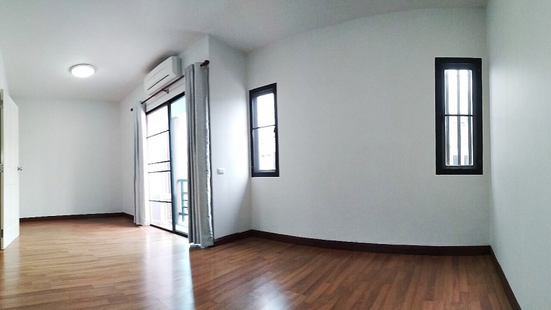 ขายทาวน์เฮ้าส์ ม.บ้านฟ้ากรีนเนอรี่ ปิ่นเกล้า สาย 5 ถ.บรมราชชนนี ต.บางเตย อ.สามพราน นครปฐม ใกล้เซ็นทรัลศาลายา / พื้นที่ 2 ชั้น 20 ตารางวา