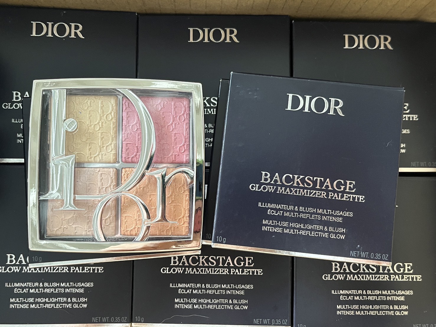 Dior Backstage Glow Maximizer Palette เฉดสี 004 Rose Gold Glow พาเลตต์ไฮไลต์โกลว์ (1ตลับ)