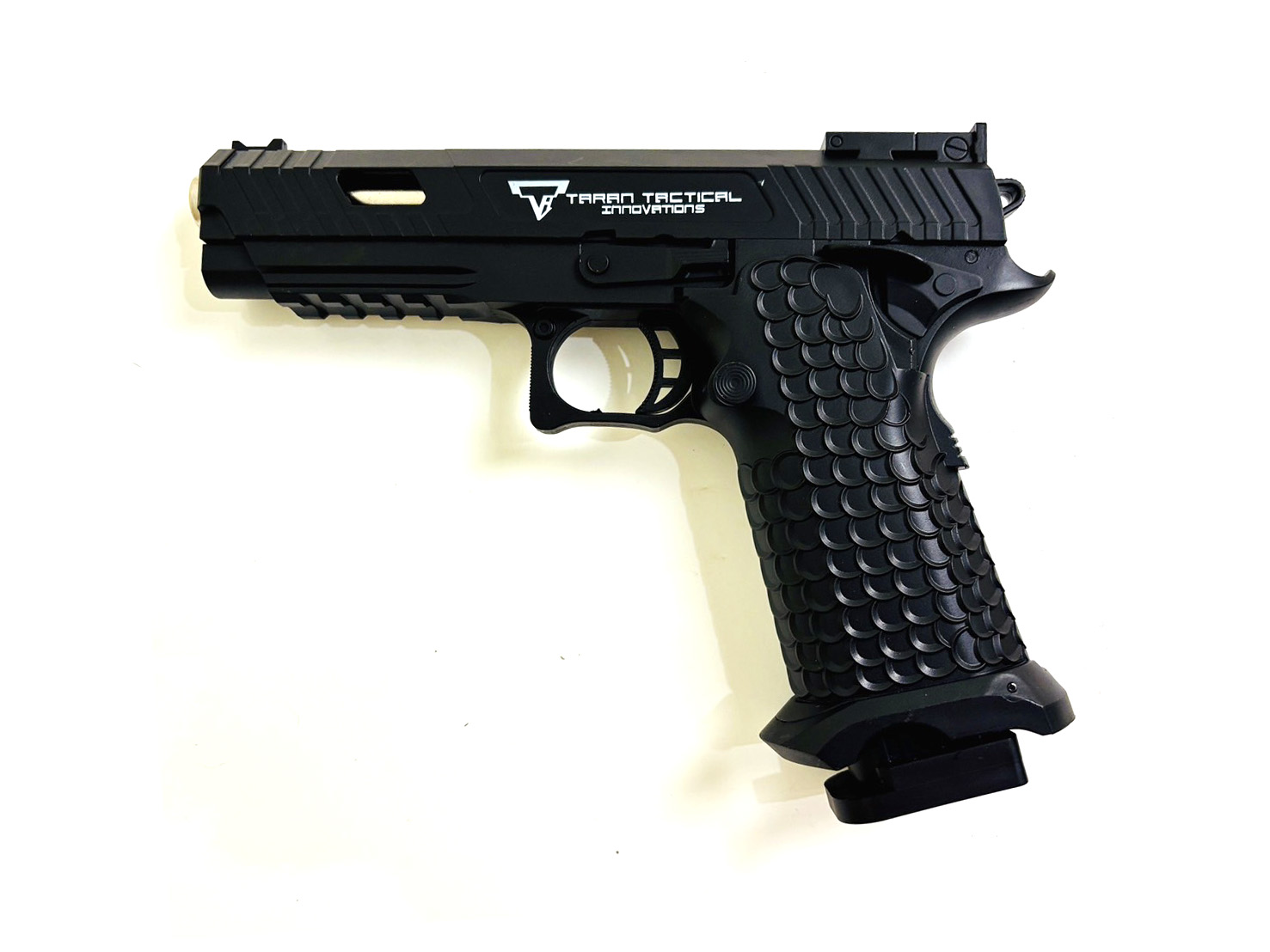 ปืนอัดลมสั้น รุ่น Taran Tactical Innovation ระบบชักยิงทีละนัด
