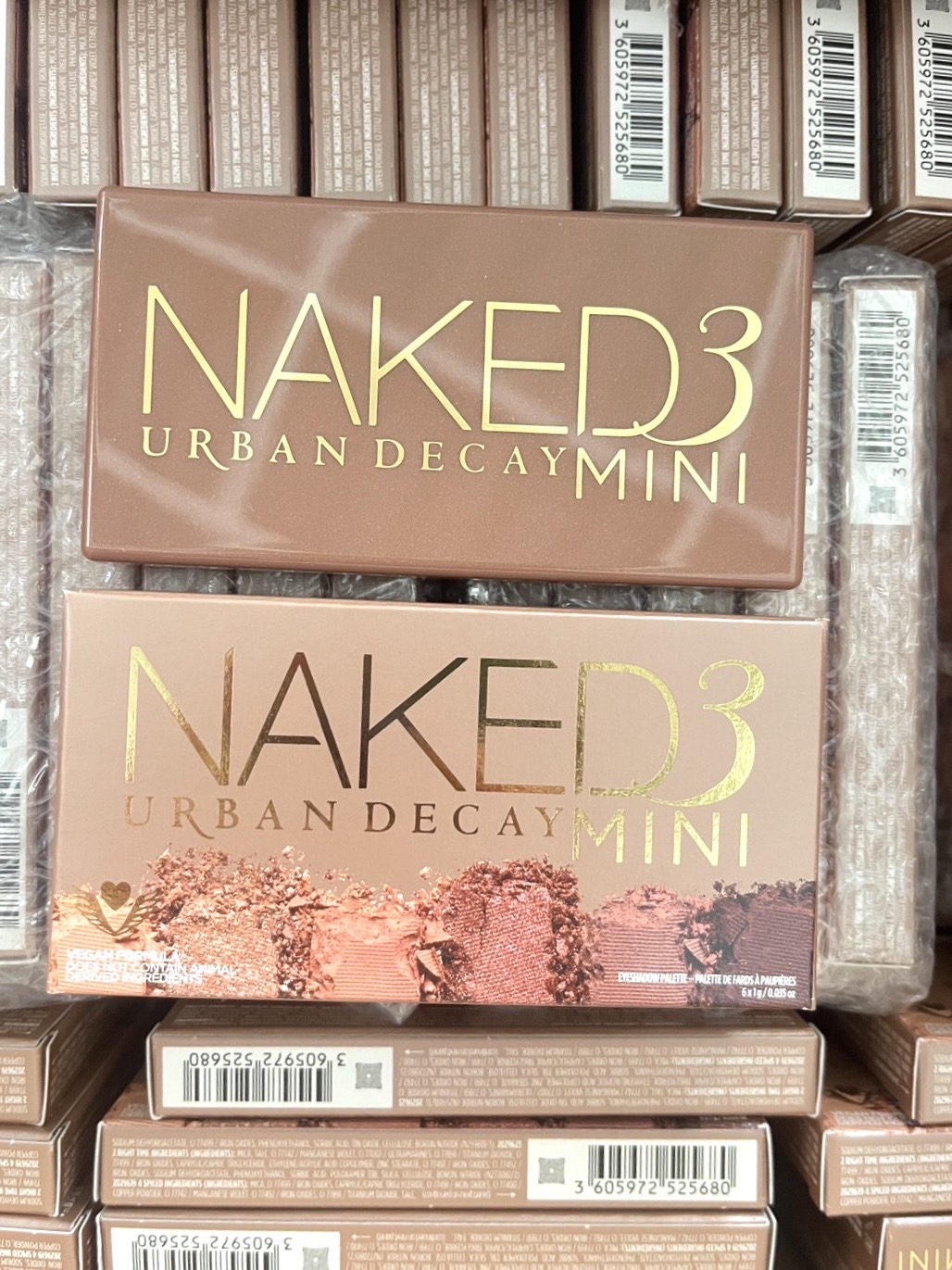 URBAN DECAY Naked3 Mini Eyeshadow Palette - 6g. พาเลทอายแชโดว์ ไซต์มินิ