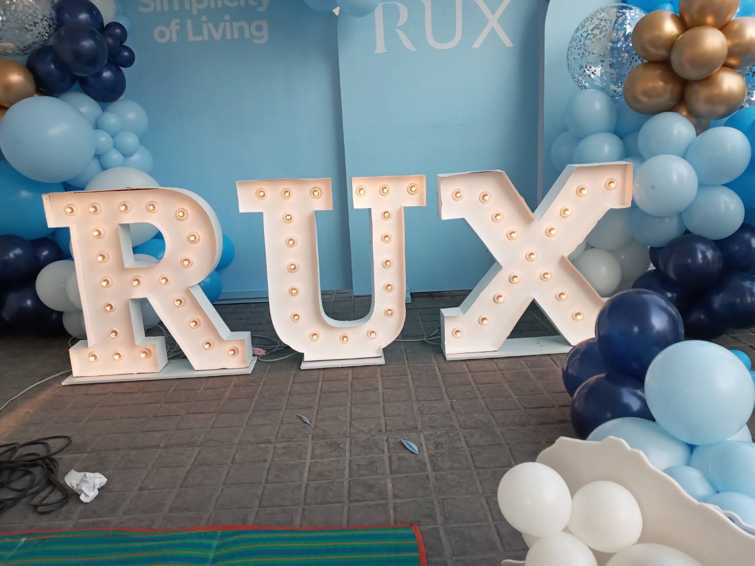 ป้ายอักษรเช่าไฟปิงปอง "RUX" 70 cm