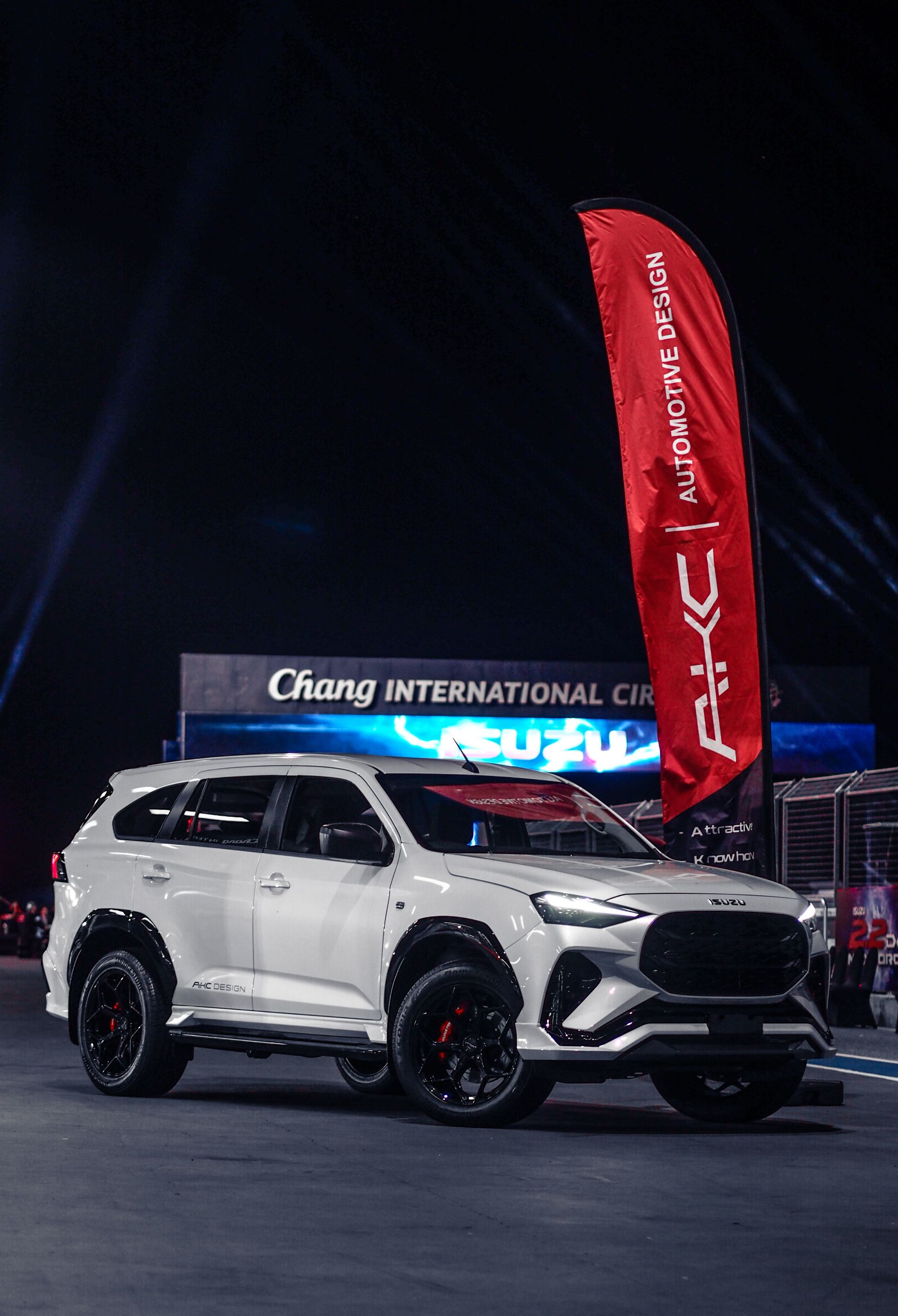 ชุดแต่ง ชุดสเกิร์ต Isuzu MU-X 2025 รุ่น AKC