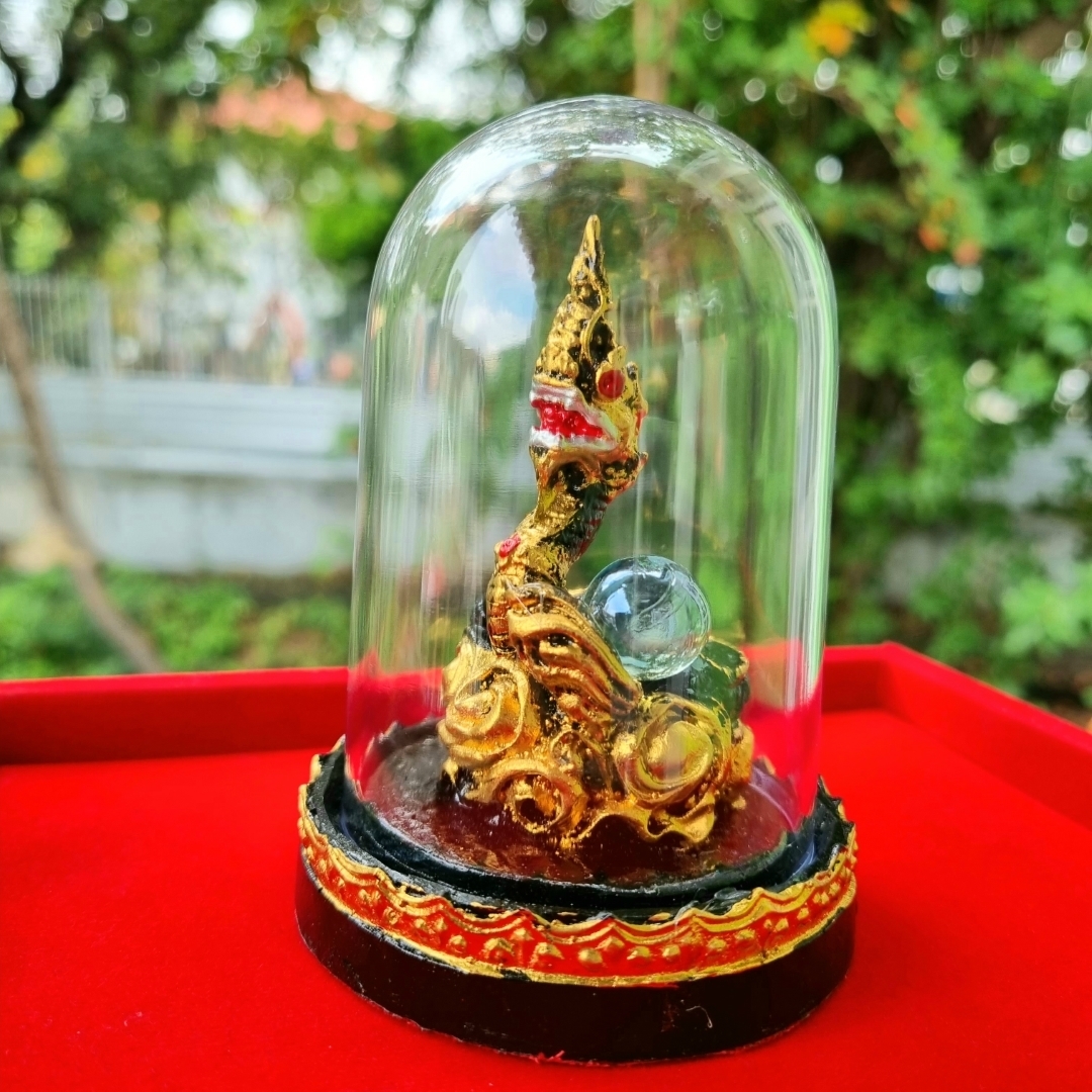 ครอบแก้ว พญานาค พร้อมลูกแก้ว เสริมโชคลาภ มี 5 สี เขียว ขาว ทอง แดง ดำบูชาหน้ารถ โต๊ะทำงาน ในร้านค้า หิ้ง +แถมฟรีผ้ายันต์ สำเนา