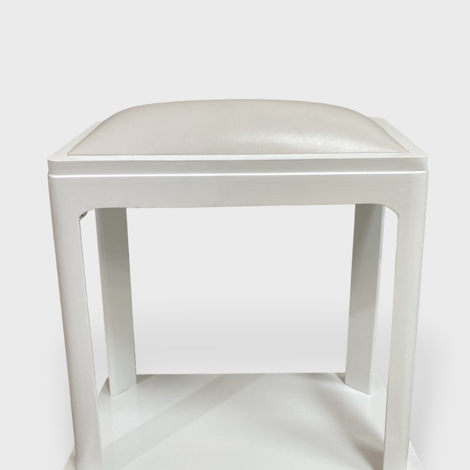 โต๊ะกราบคุกเข่า โมเดิร์น สีขาว