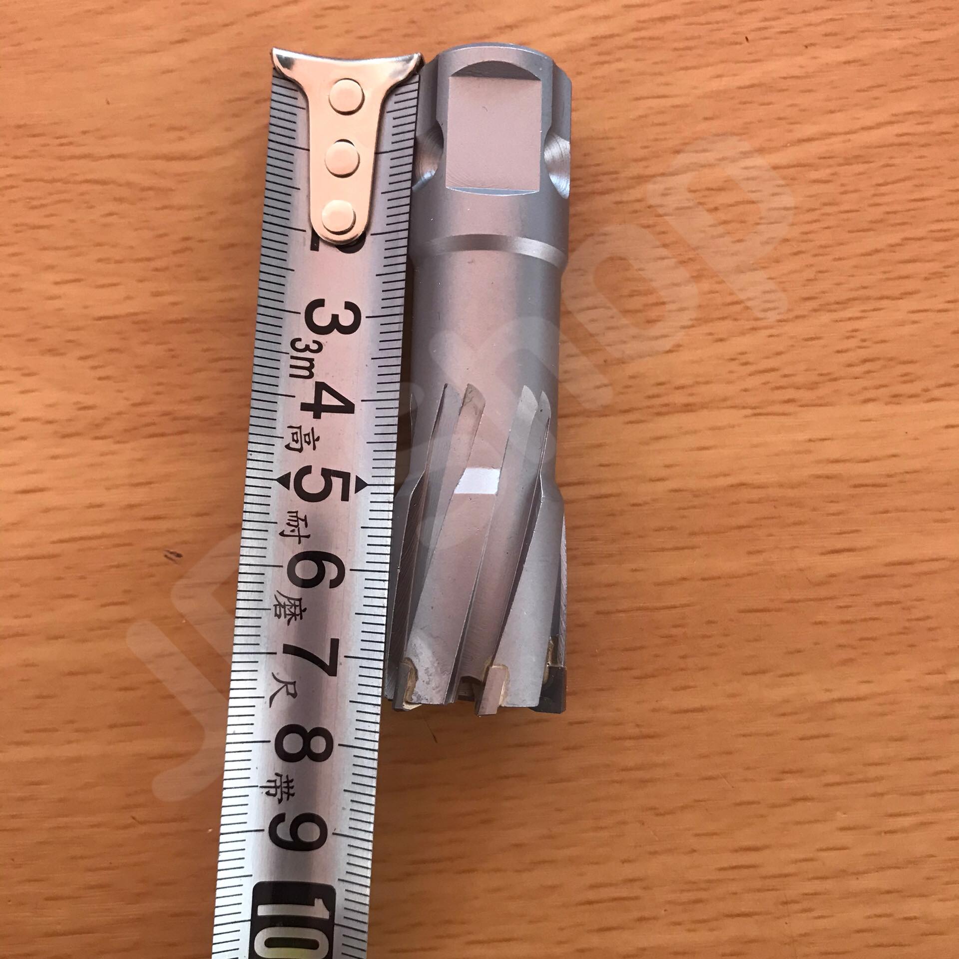 ดอกสว่านเจ็ทบอส แบบโฮลซอว์คาร์ไบสำหรับเจาะเหล็กหนา ด้วยสว่านแม่เหล็กไฟฟ้า ขนาด21*35 มม. #2135