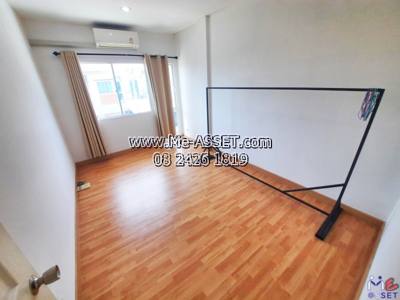 ขายและเช่า ทาวน์โฮมหลังมุม ย่าน เลียบคลองพระอุดม ซอยวัดท่าเกวียน คลองบางไผ่ วัดทองสะอาด ลาดหลุมแก้ว : ม.บ้านสวนธนาการ์เด้น : 2 ชั้น 40.2 ตร.วา