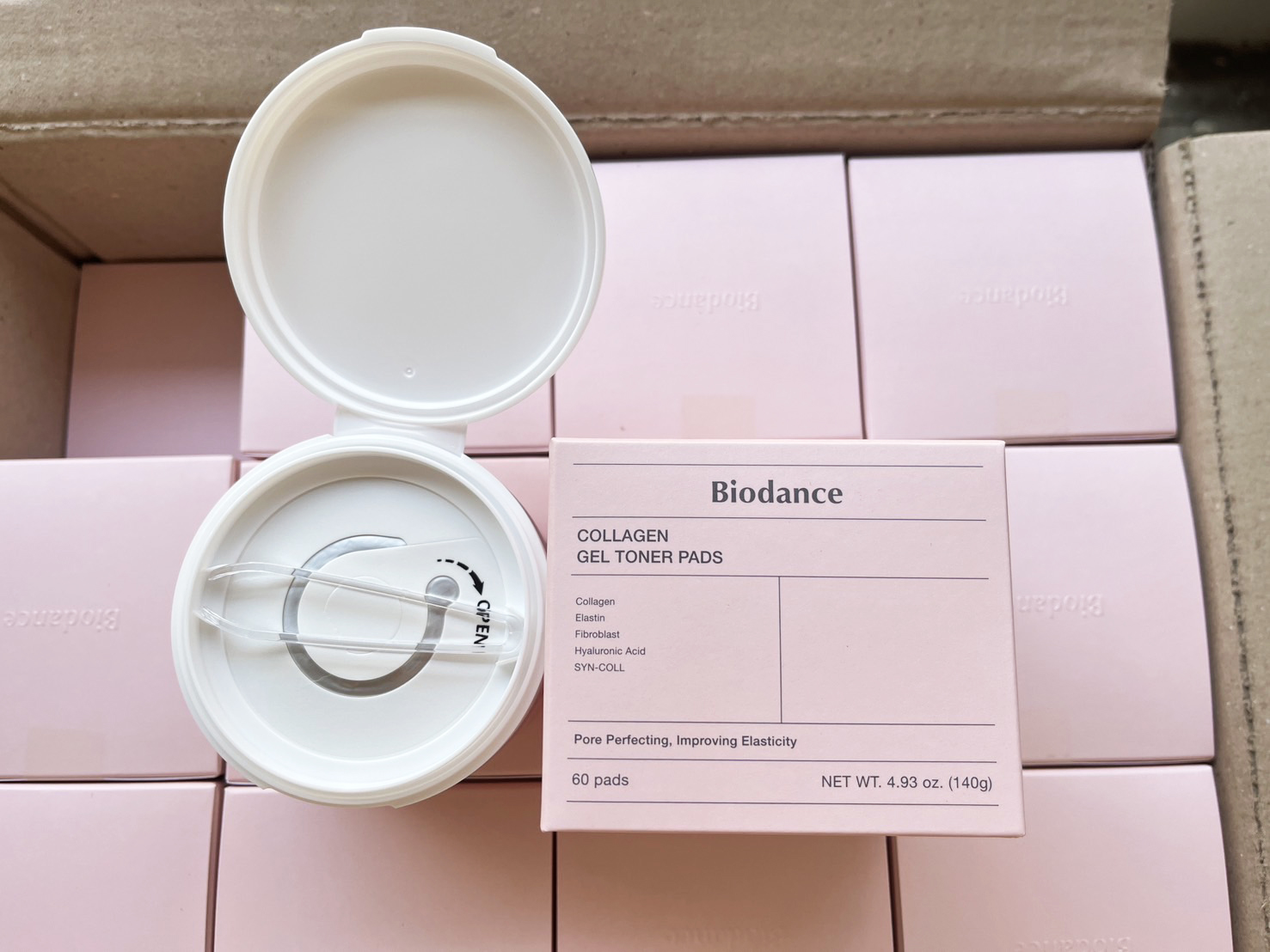 โทนเนอร์แพด กระปุกชมพู Biodance Collagen Gel Toner Pads (60Pads)