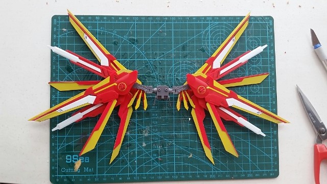 LX HG1 / 144 Extreme Wings