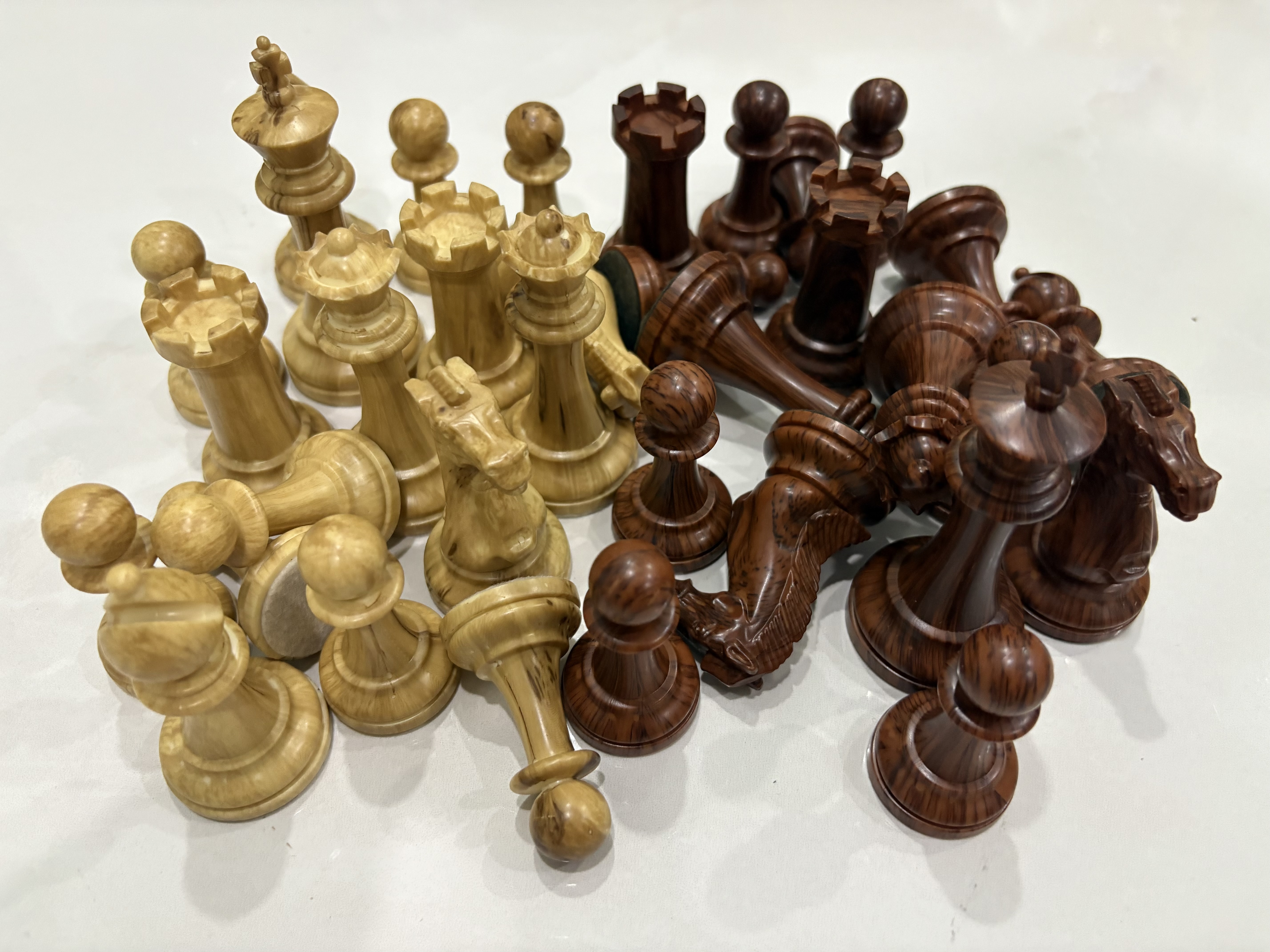 3 1/2" Staunton Series Chess Pieces - Wood Grain ตัวหมากรุกสากลสตอนตัน(ลายไม้)