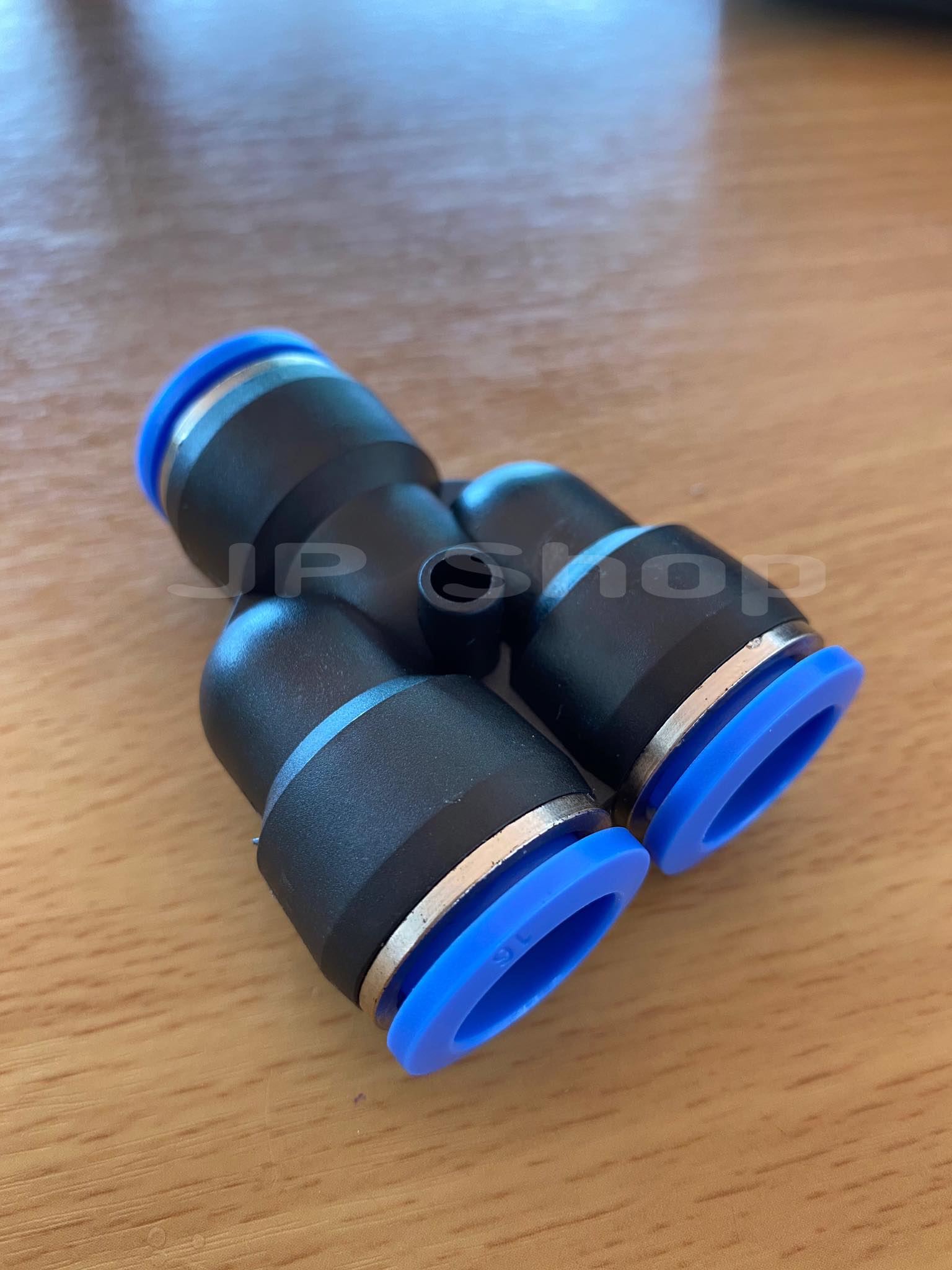 ข้อต่อลม3ทางวาย ข้อต่อลม PY-16 ฟิตติ้งเมติกส์แบบสามทางตัวY ขนาด16มม. ใช้ต่อกับสายลม16มม. #0416