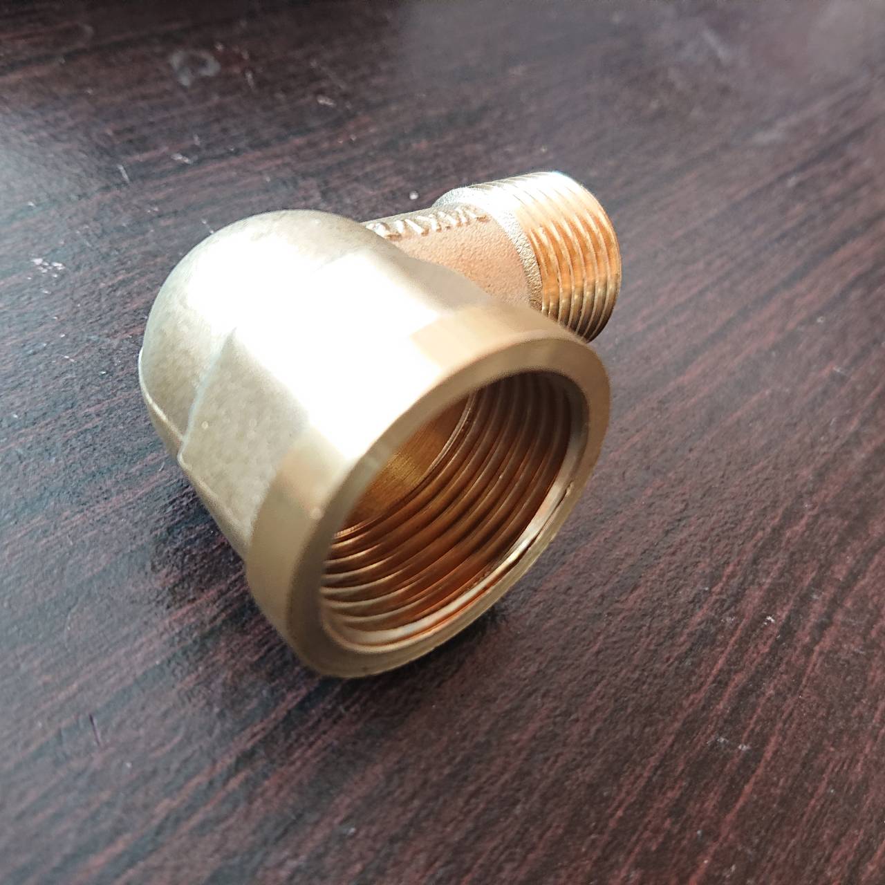 ทองเหลือง ข้องอเกลียวใน6หุน เกลียวนอก4หุน #060498