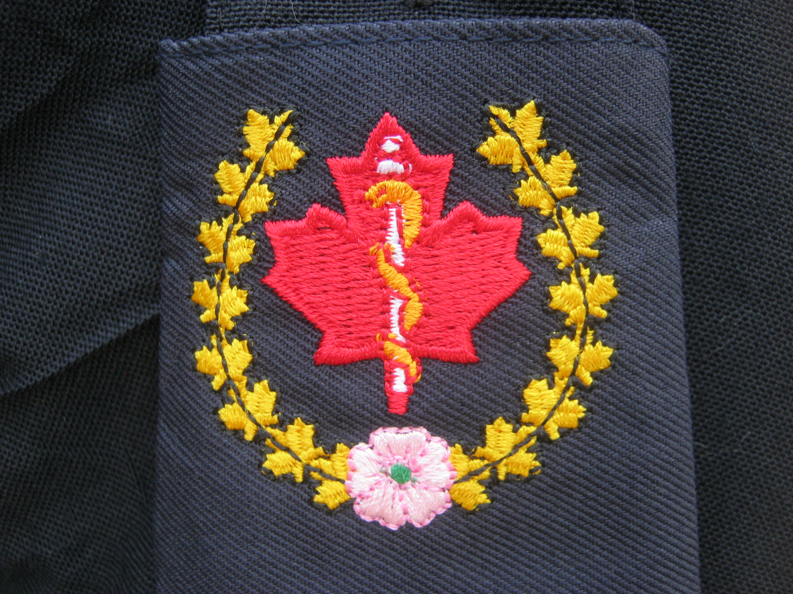 เสื้อ paramedic แคนนาดา