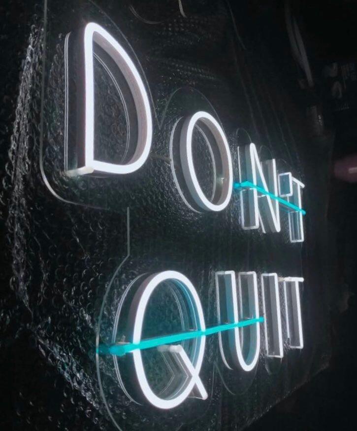 ป้ายไฟนีออนดัด อะคริลิคใสรองหลัง 3มิล