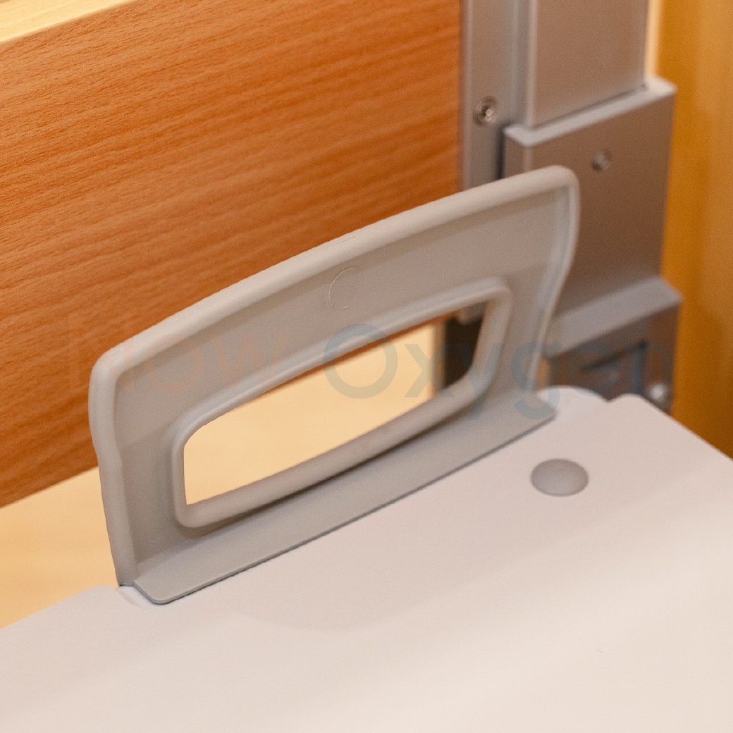 เตียงผู้ป่วยสูงอายุไฟฟ้า ดีไซน์แบบไม้ 7 ฟังก์ชั่น ยี่ห้อ HAELVOET รุ่น Lago Care รับประกันศูนย์ไทย 6 ปี