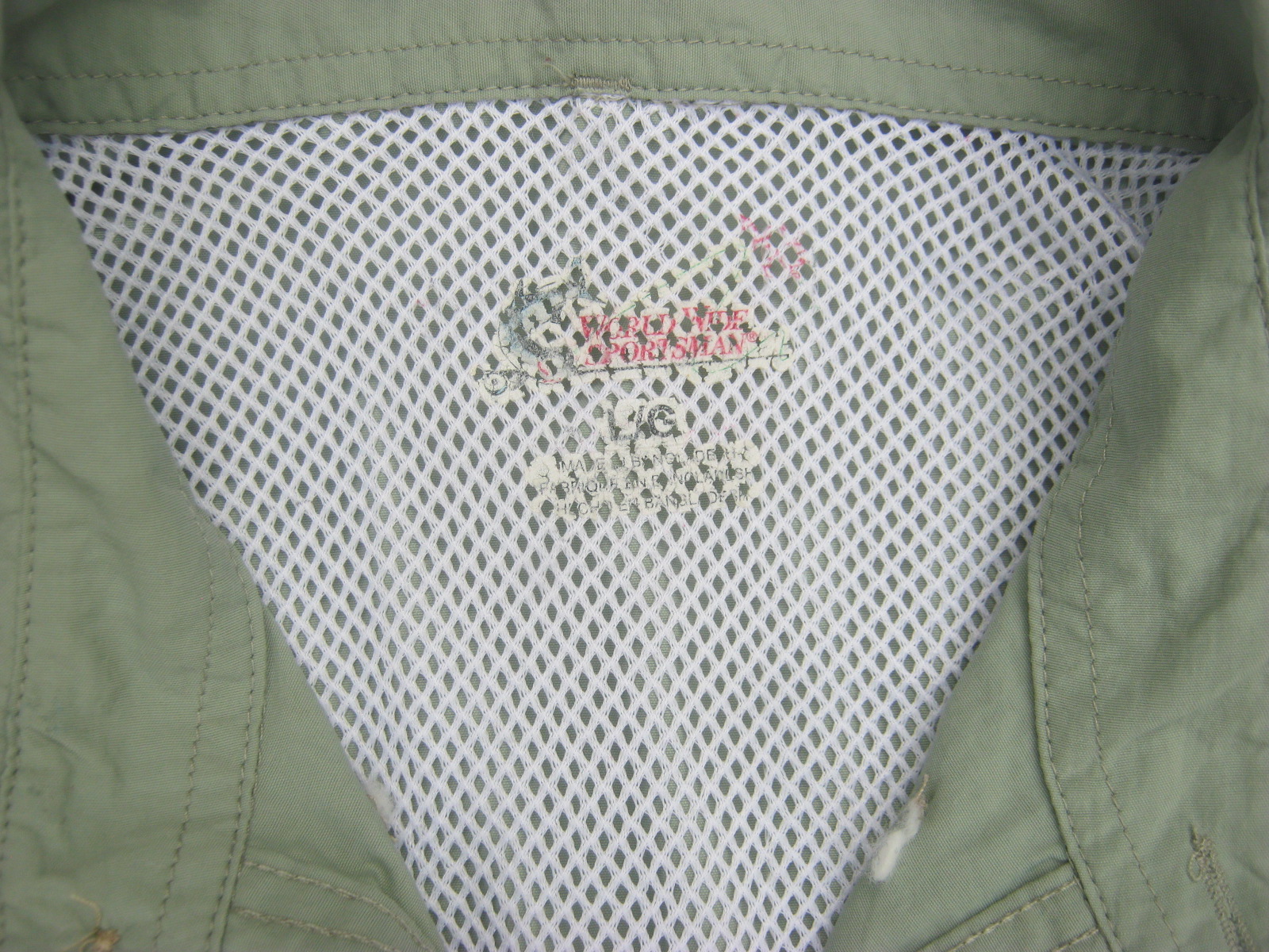 เสื้อเดินป่า